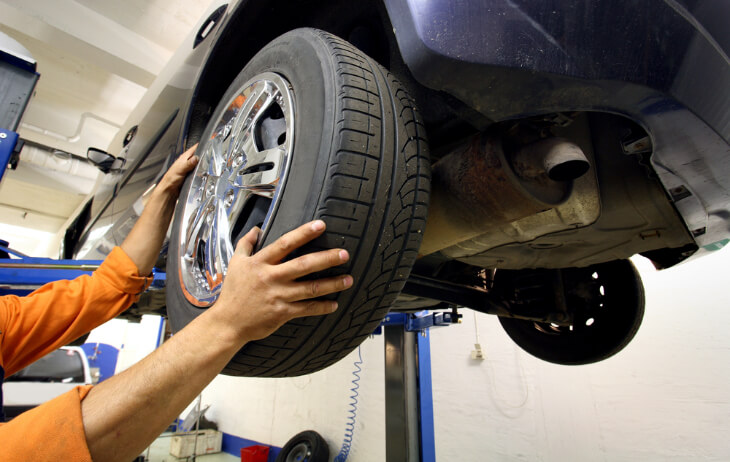 Why Changing Tires in Pairs is Essential?