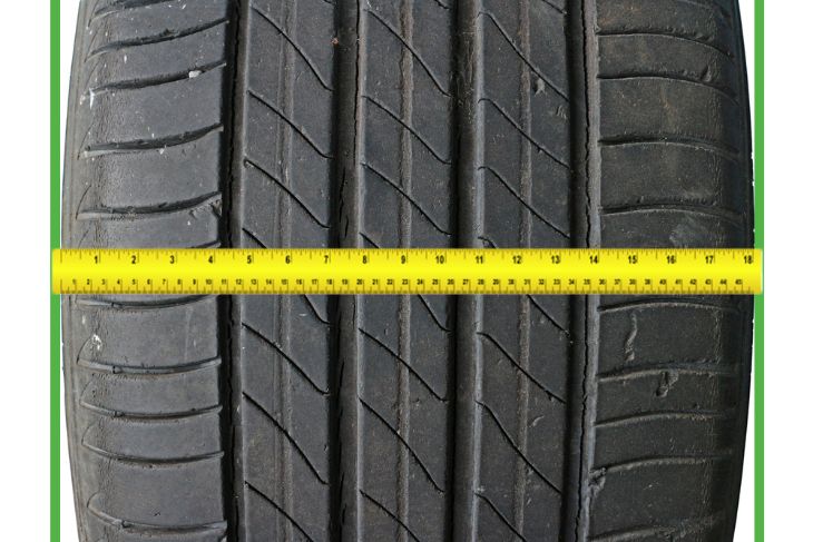 The Impact of Tire Width on Vehicle Performance and Handling