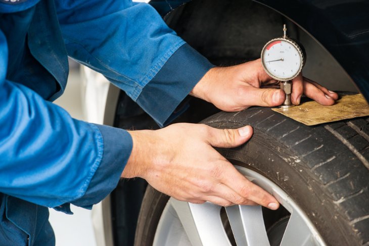 Tire Tread Depth Gauges and Measurement Techniques